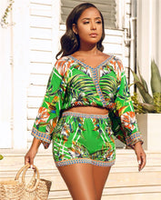 Load image into Gallery viewer, Bohemian Floral Print Beach Two Piece Set Women Summer Sexy Crop Top and Shorts Suit Casual Beach Wear Matching Set Outfit